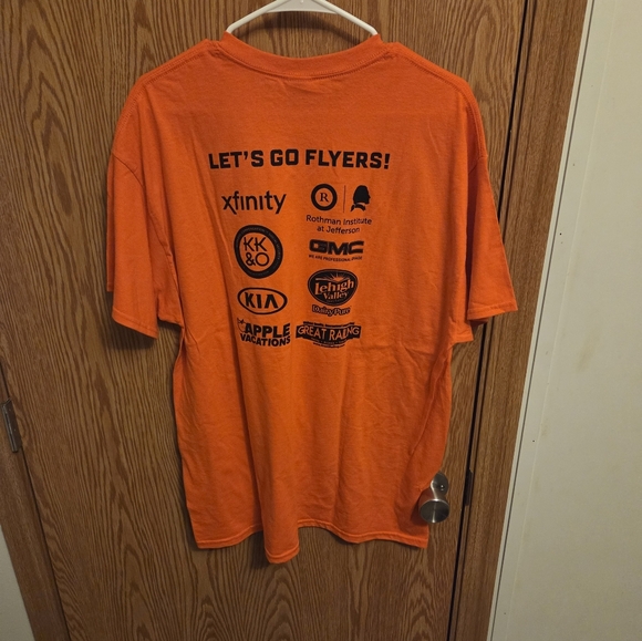 Gildan Philadelphia Flyers 2016 Playoffs Shirt XL Men's NWOT NHL - Picture 4 of 4